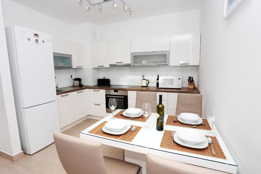Apartments Kamelija Split Phòng bức ảnh